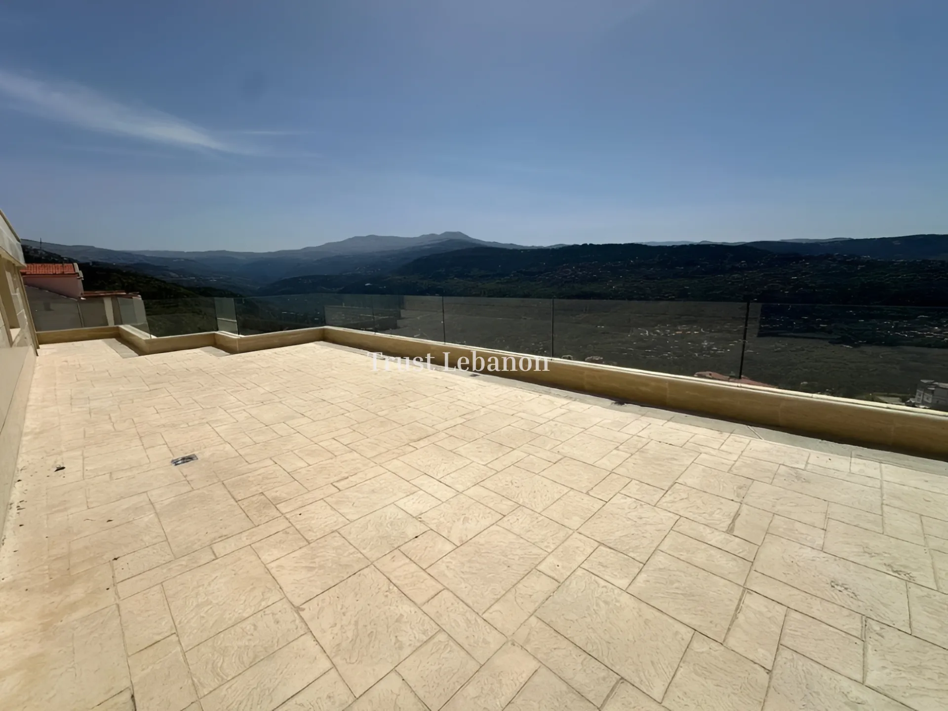 Penthouse for sale in Baabdat, Lebanon - 3 bed, 4 bath