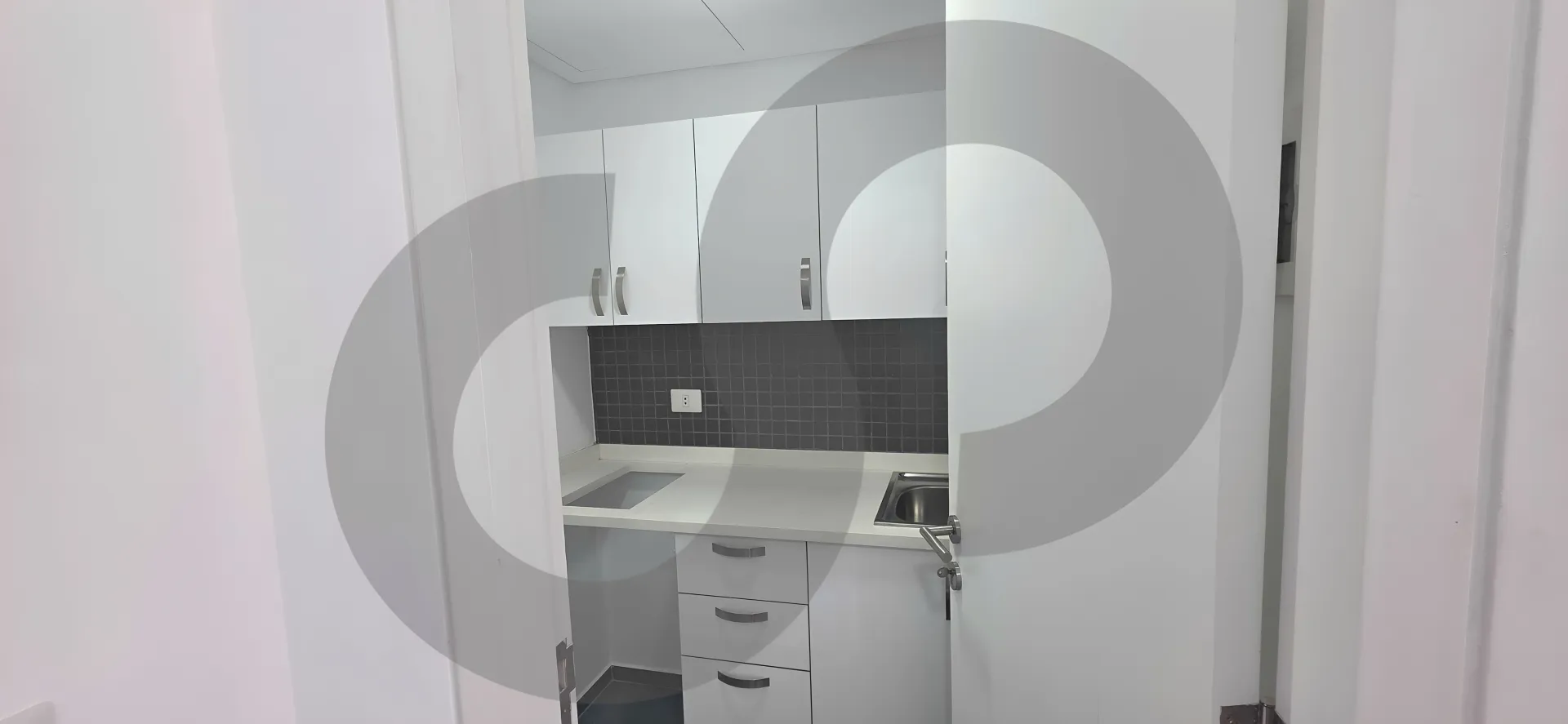 Commercial Property for Rent in Kousba