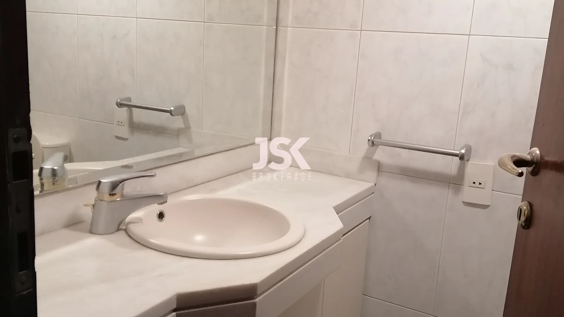 Apartment for Rent in Achrafieh