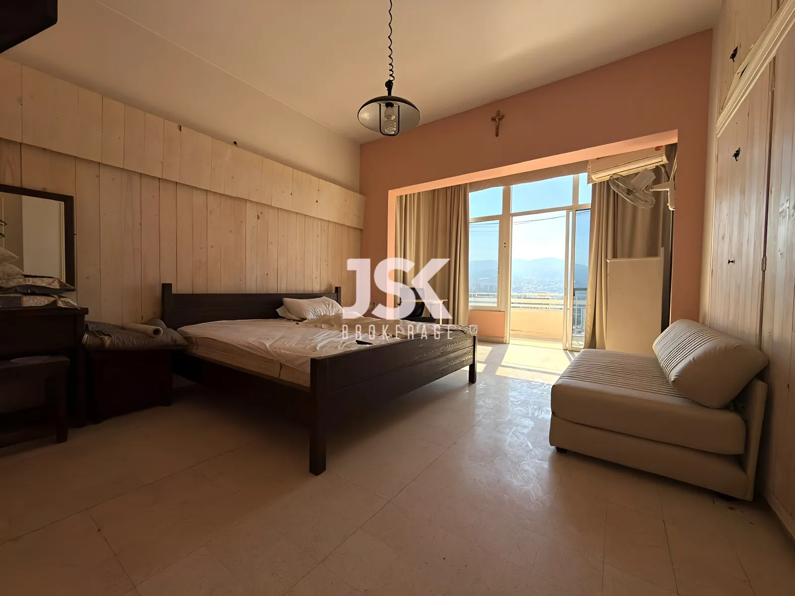 Apartment for Sale in Ain El Remmaneh