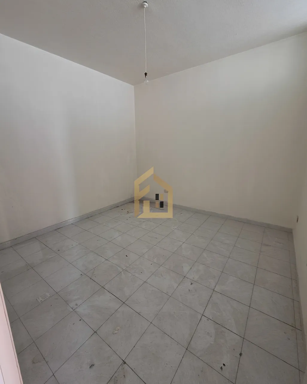 Office for rent in Dekwaneh, Lebanon