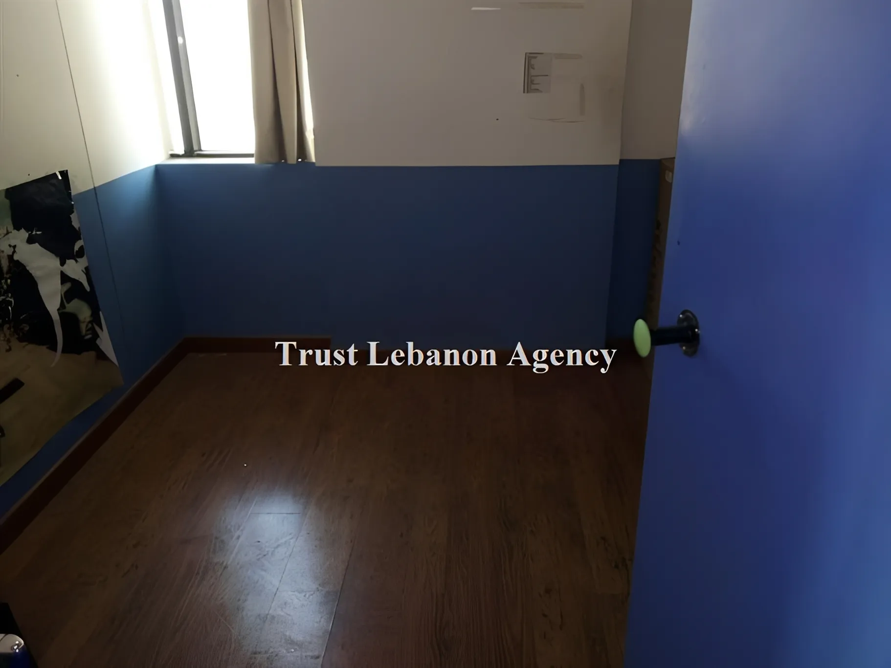 Office for rent in Baabda, Furn Al Chebak