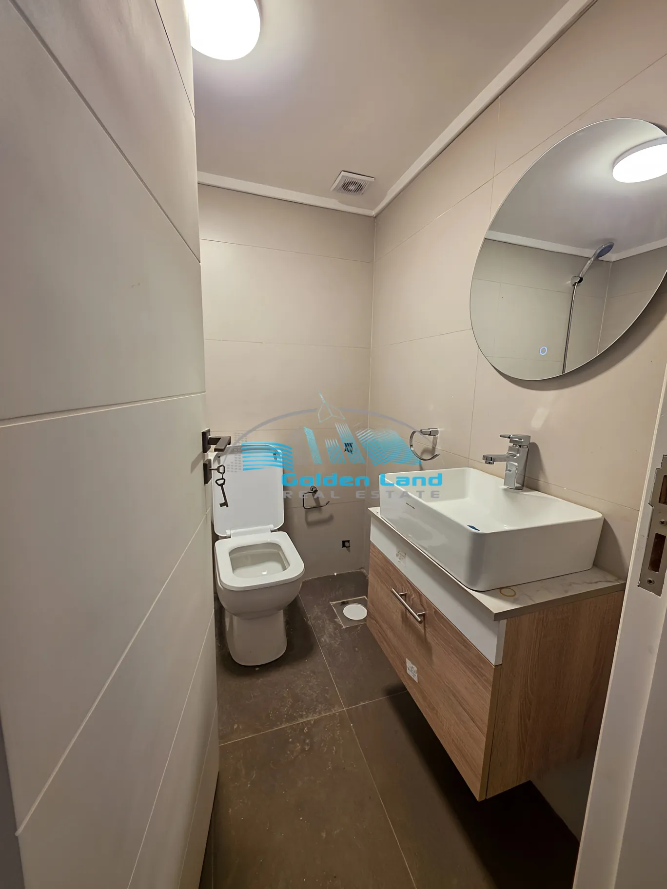 Apartment for sale in Zikrit, Lebanon