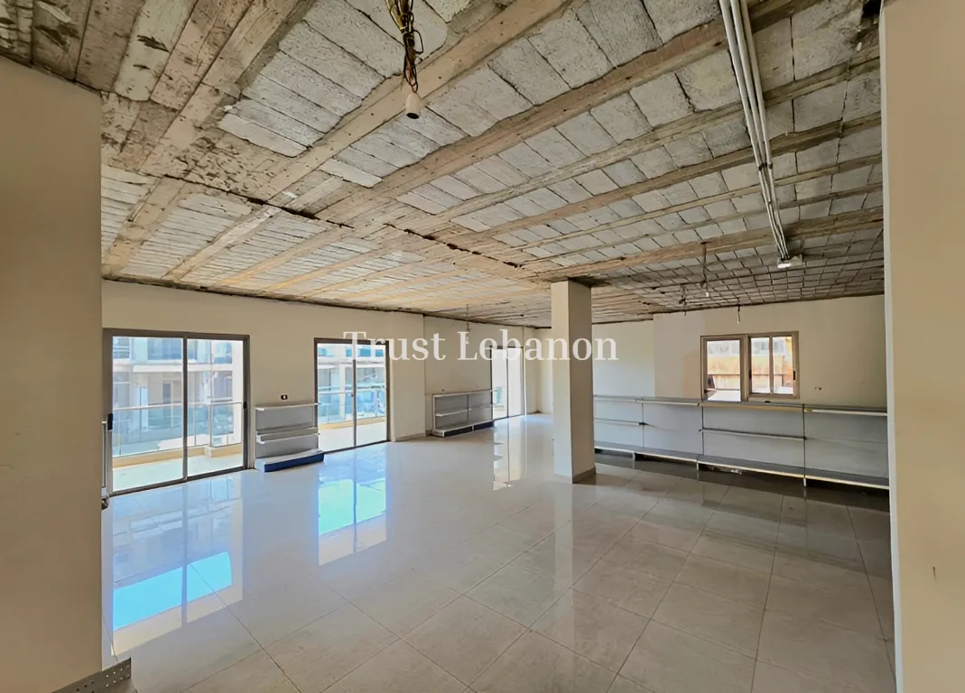 Shop for rent in Hazmieh, Lebanon