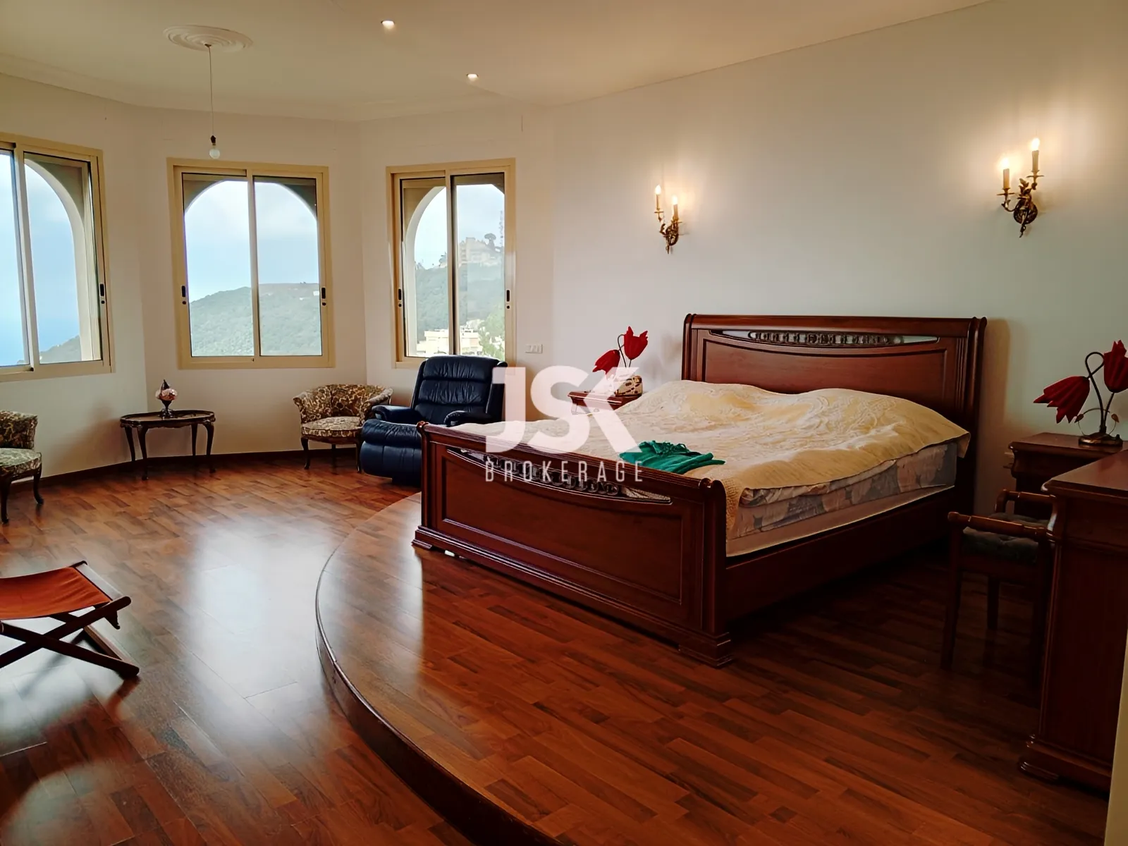 Villa for Sale in Kfour