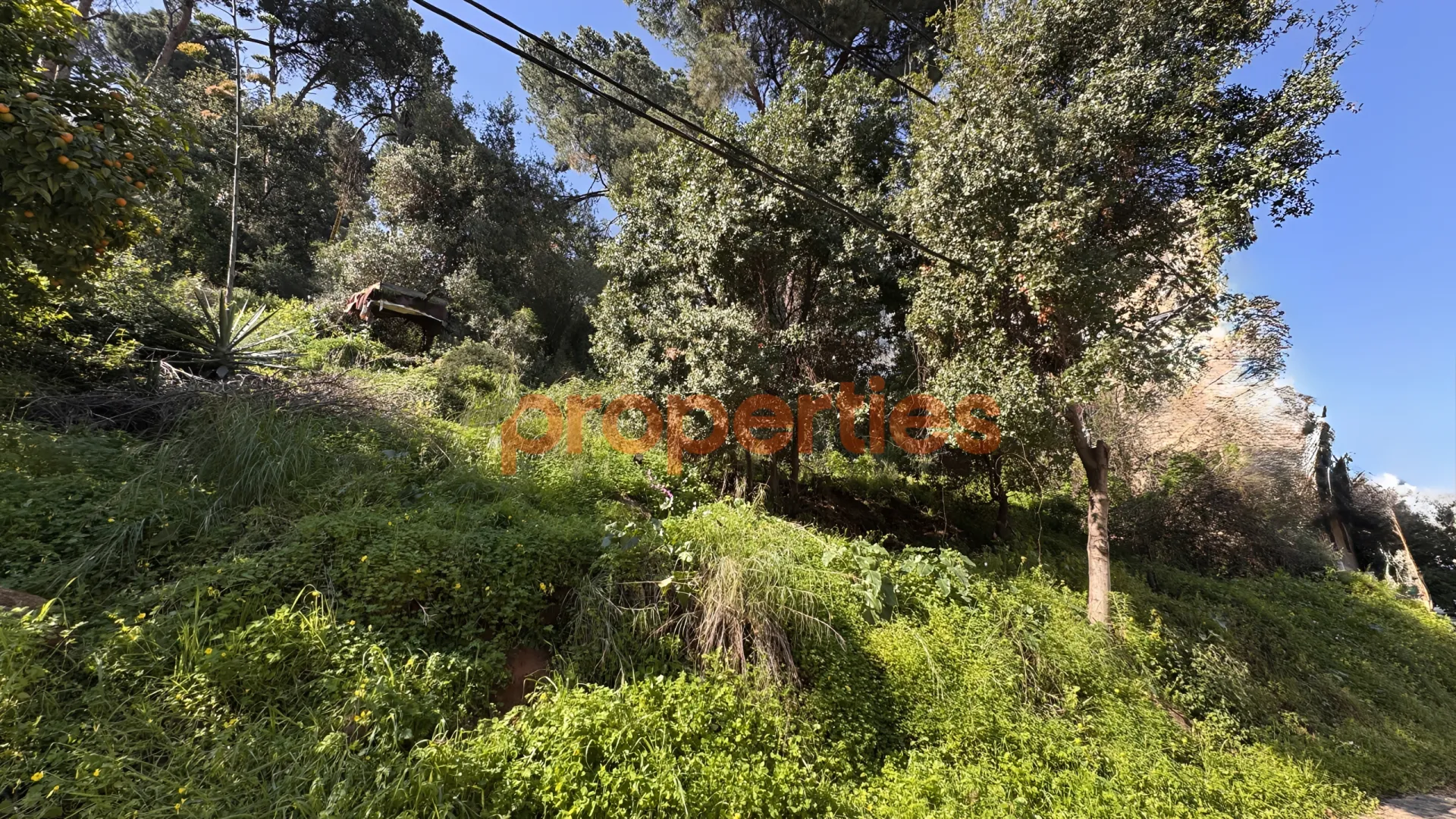 Residential Land for Sale in Beit El Chaar