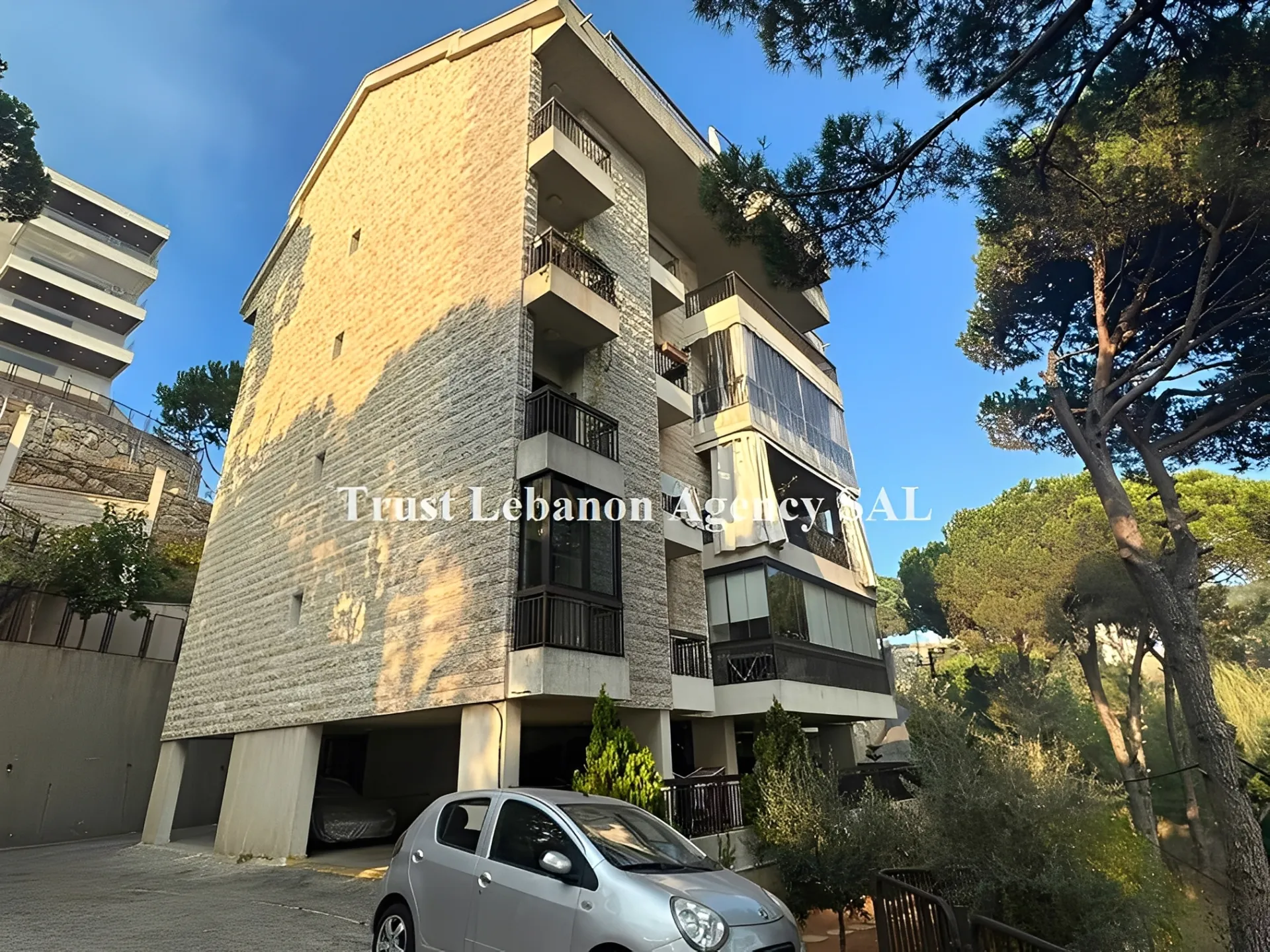 Apartment for Sale in Metn Baabdat Lebanon - 2 bed, 4 bath