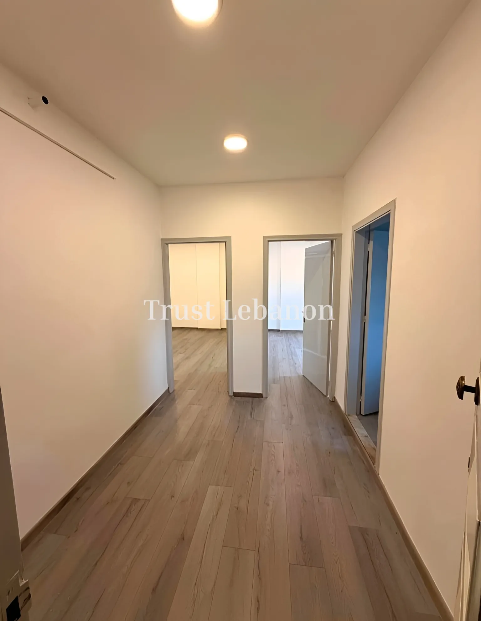 Office for rent in Antelias