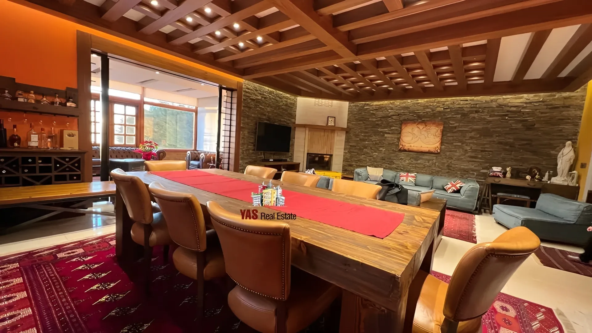 Apartment for Sale in Ballouneh - 3 bed, 4 bath