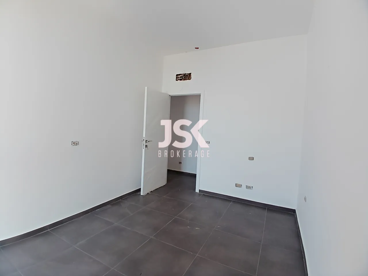Apartment for Sale in Beit Meri - 3 bed, 3 bath