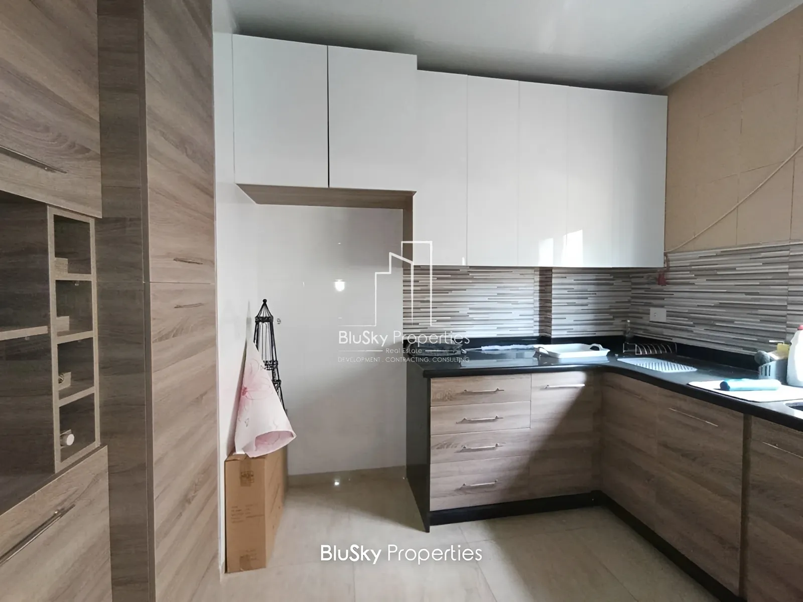 Apartment for Sale in Halat