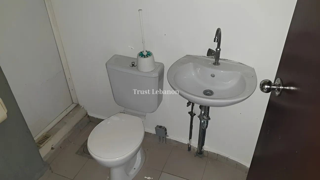 Office for rent in Sin El Fil, Lebanon