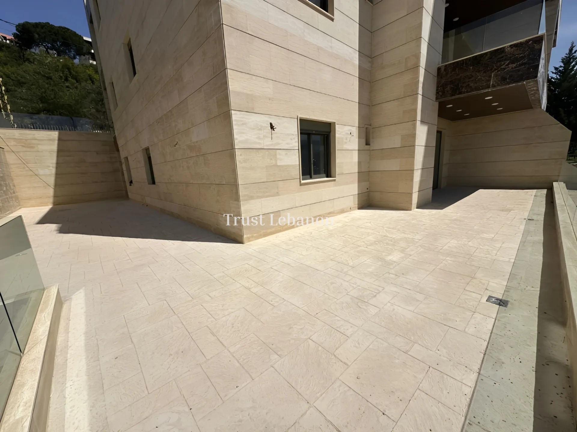 Apartment for sale in Baabdat, Lebanon - 3 bed, 4 bath