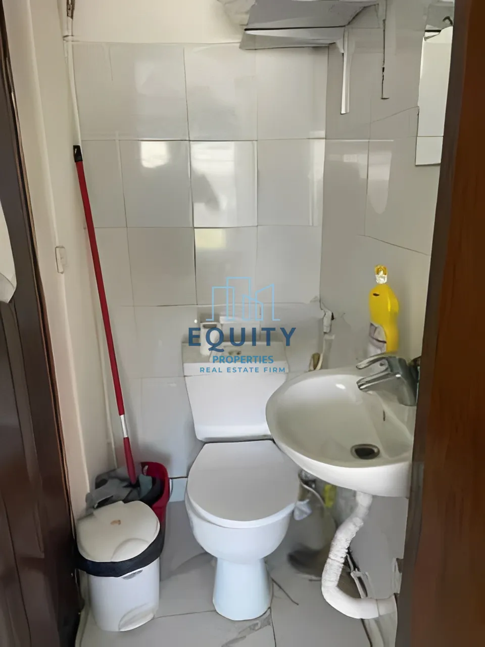 Office for rent in Nahr El Mot، Lebanon