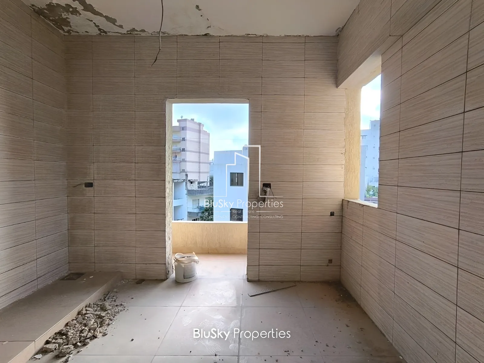 Apartment for Sale in Antelias - 3 bed, 2 bath