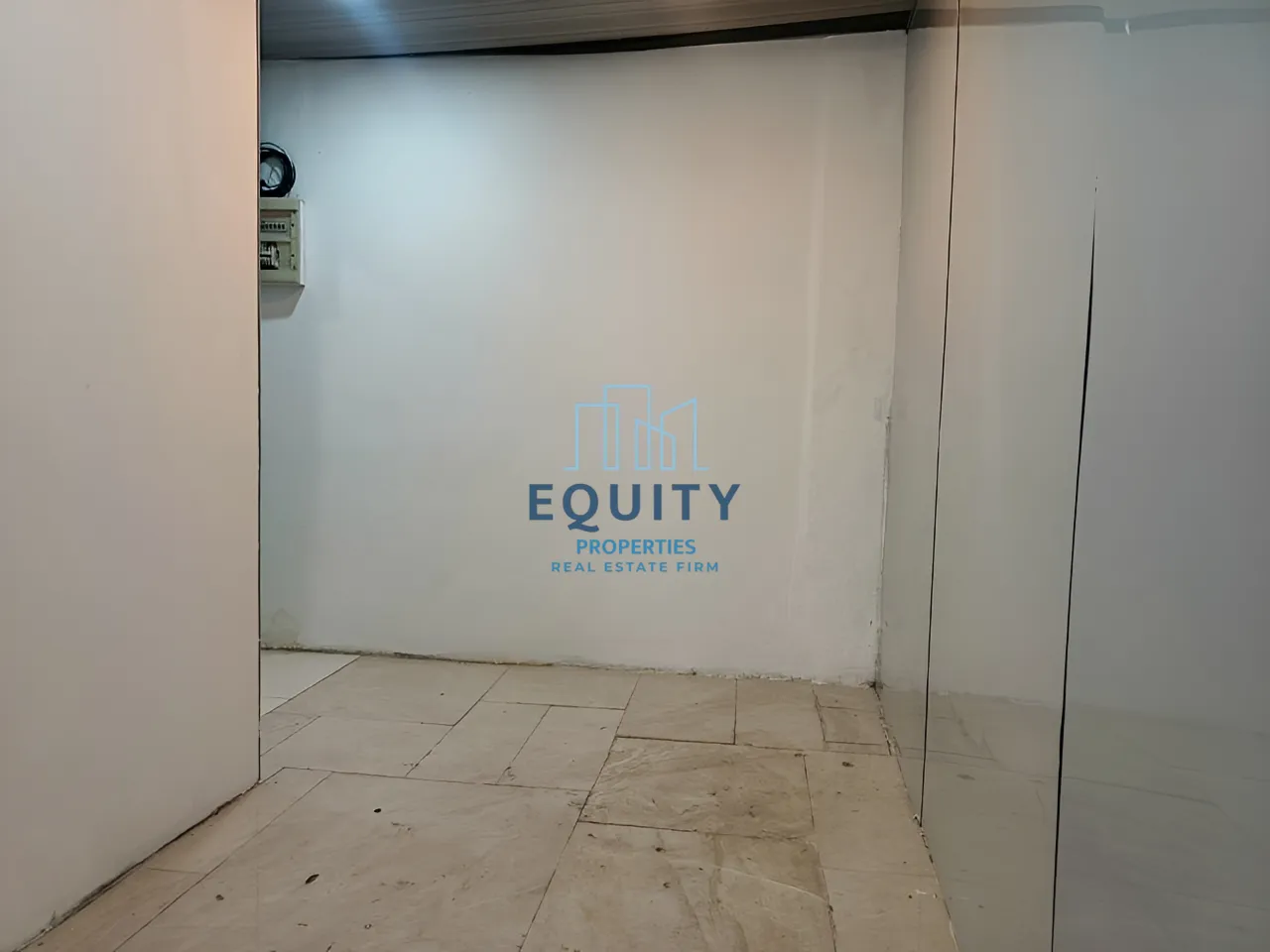 Shop for rent in Geitawi