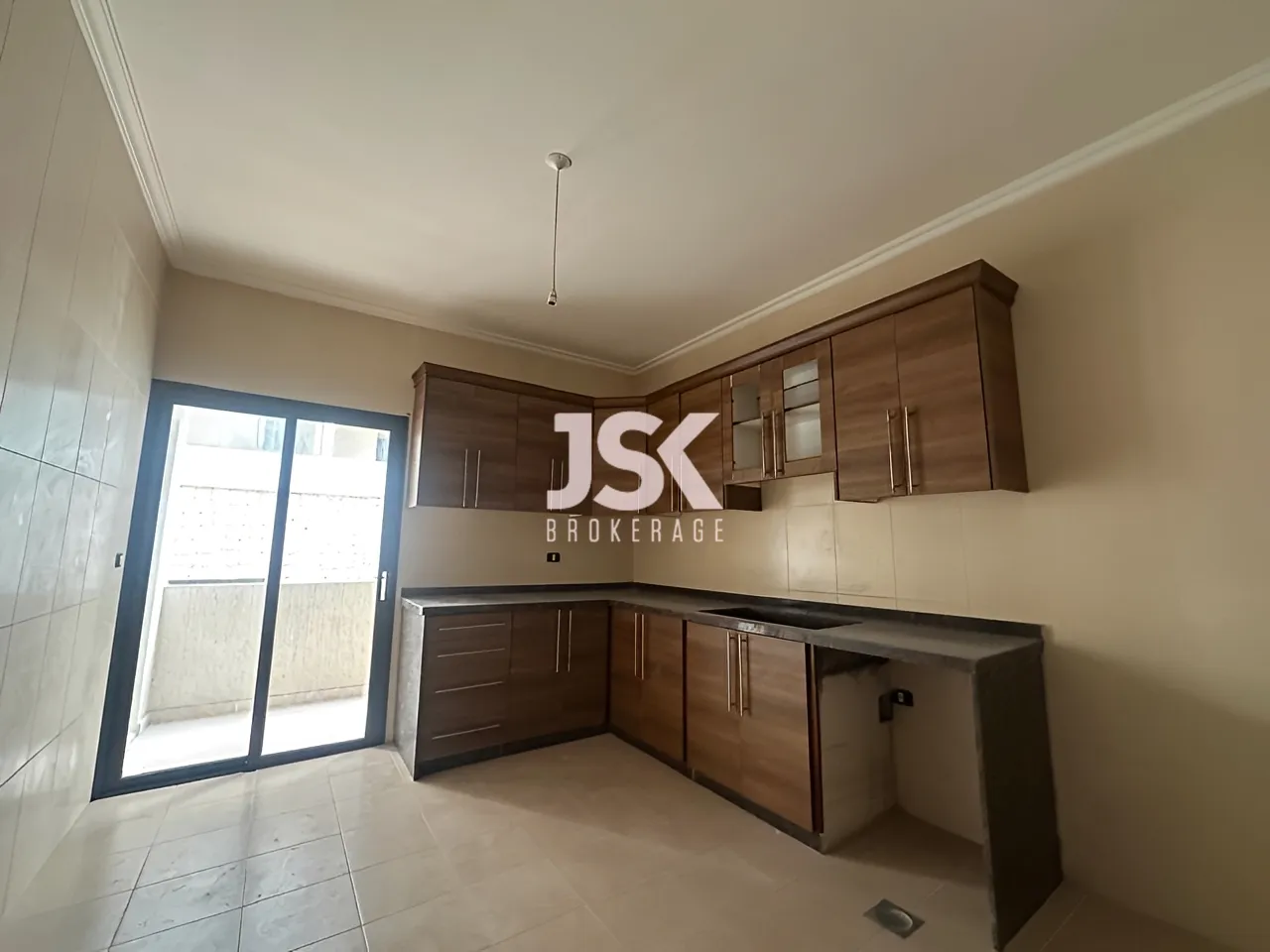 Apartment for Sale in Tilal Ain Saadeh - 3 bed, 3 bath