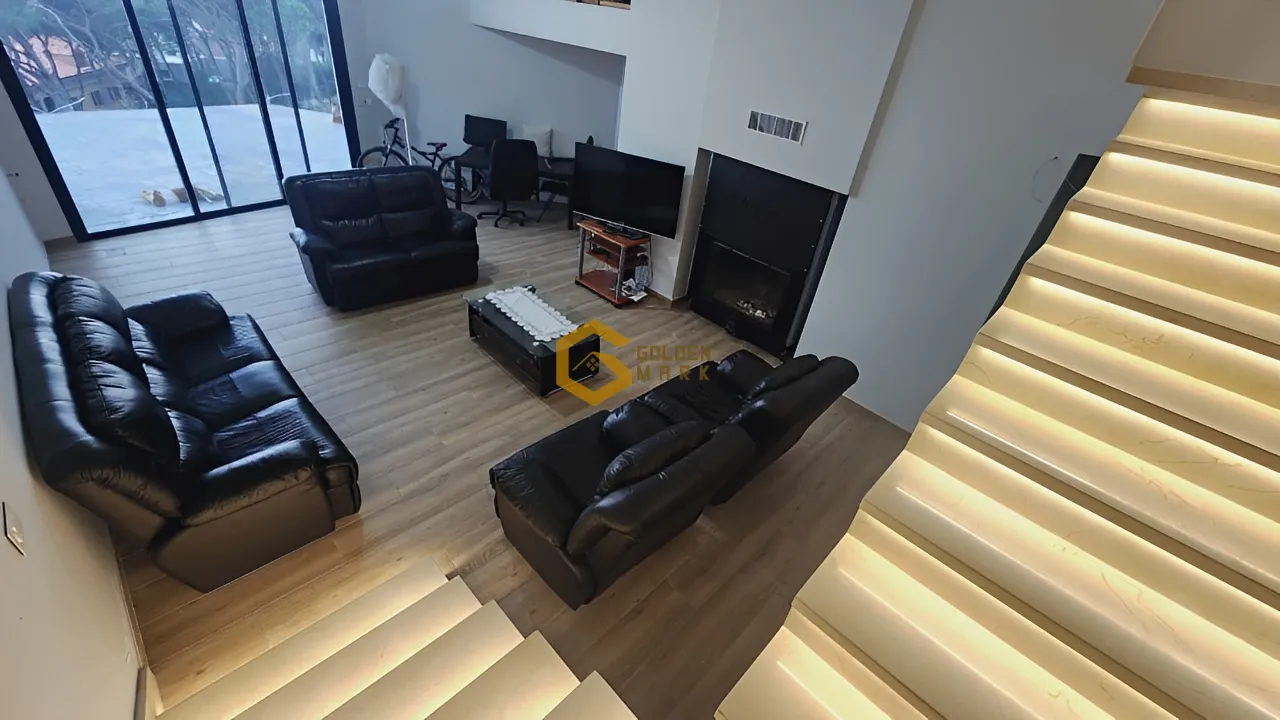 Villa for Sale in Beit Meri - 5 bed, 6 bath