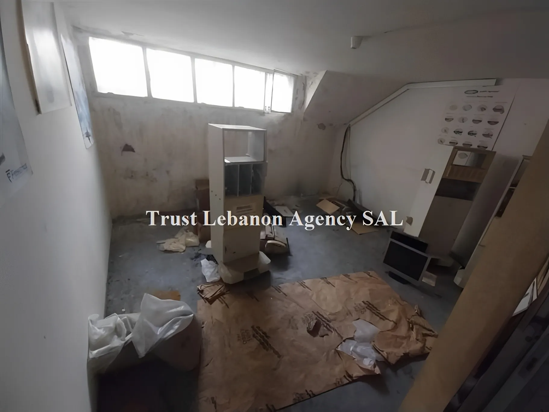 Commercial Property For Sale in Metn, Dekweneh