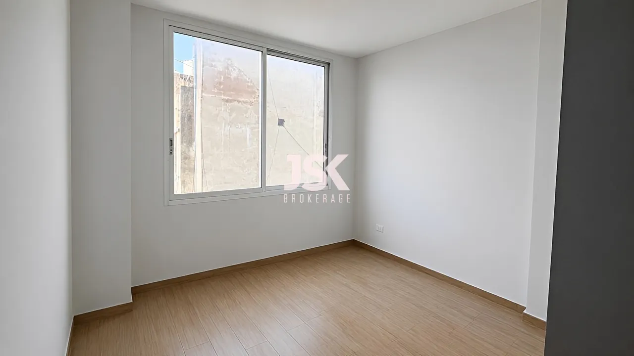 Office for Sale in Daoura