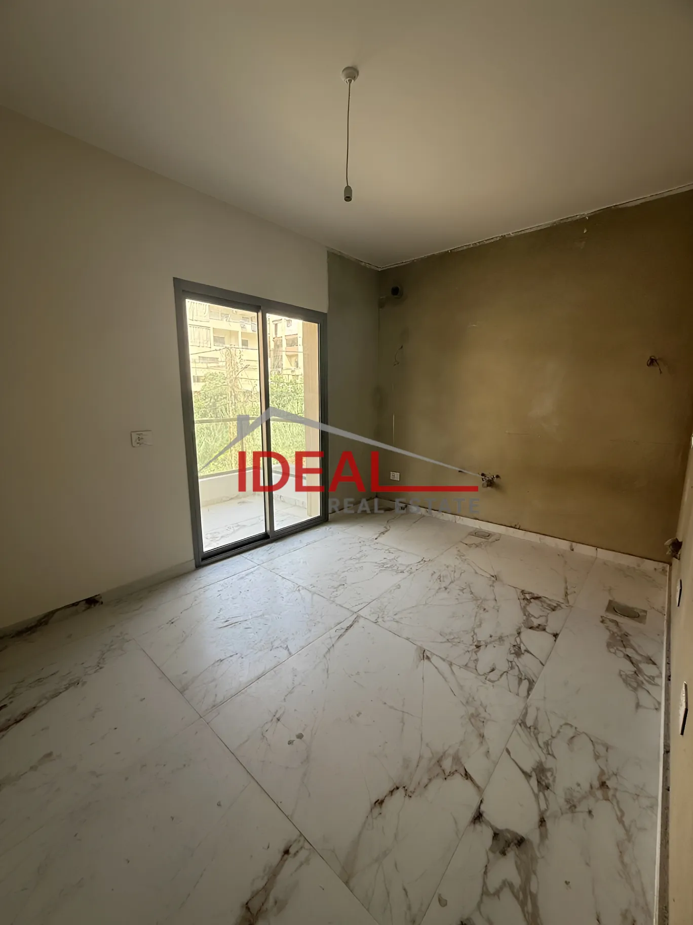 Apartment for sale in Aaoukar, Lebanon - 3 bed, 4 bath
