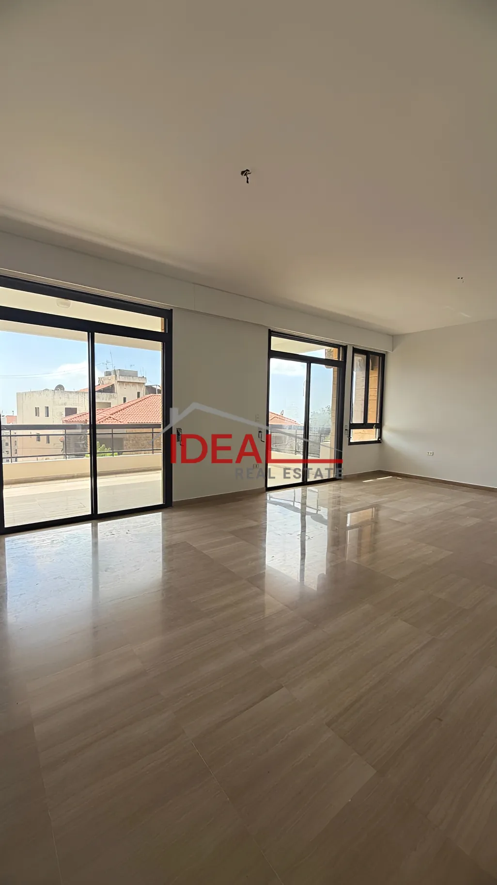 Apartment for sale in Ballouneh, Lebanon - 3 bed, 4 bath