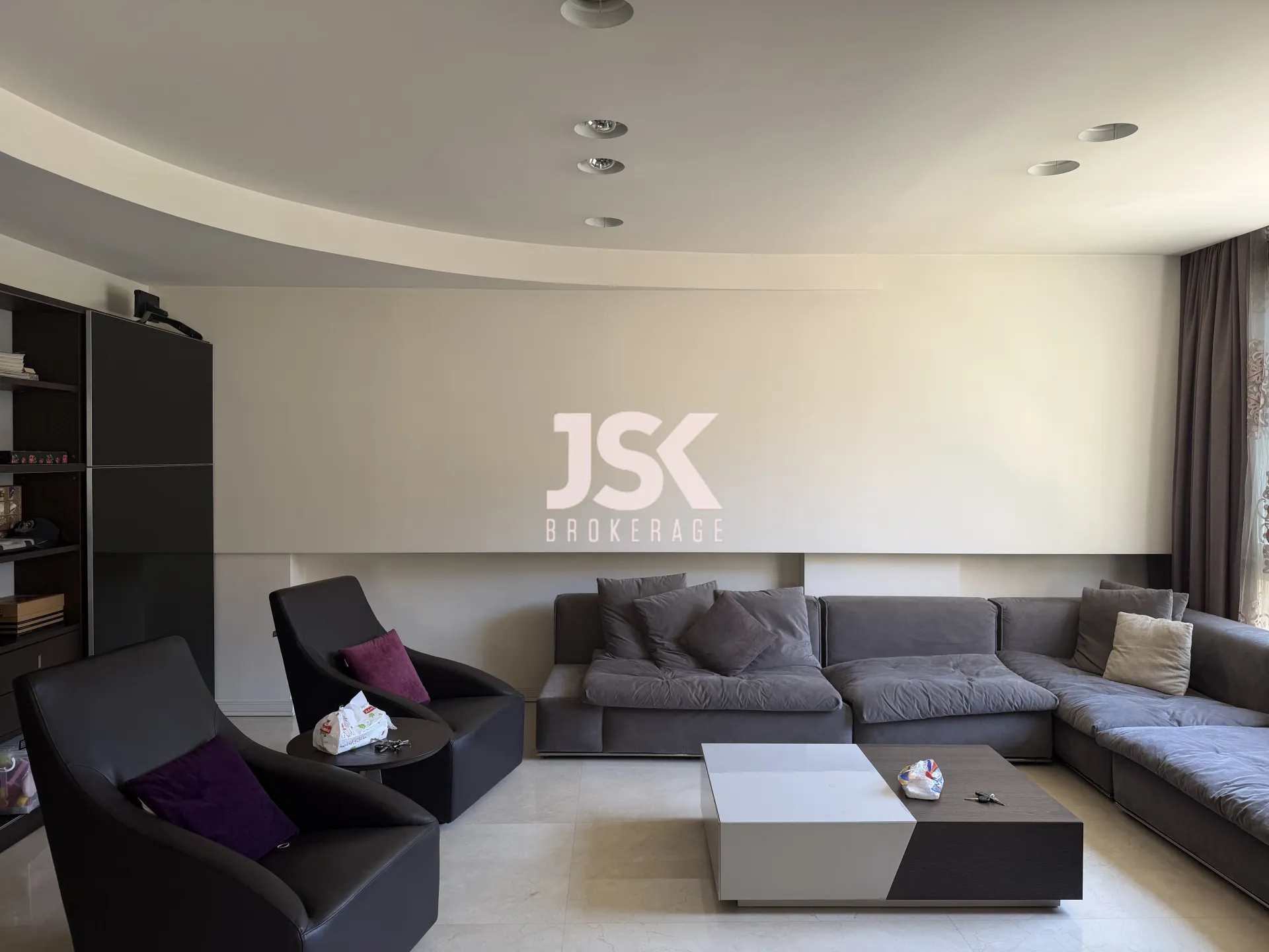Apartment for Rent in Ras Al Naba'a