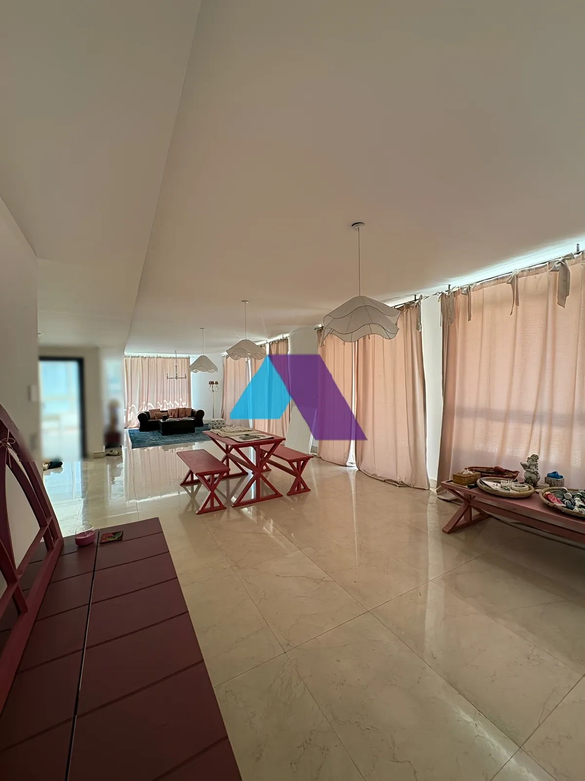 Apartment for sale in Kraytem, Beirut, Lebanon - 3 bed, 5 bath