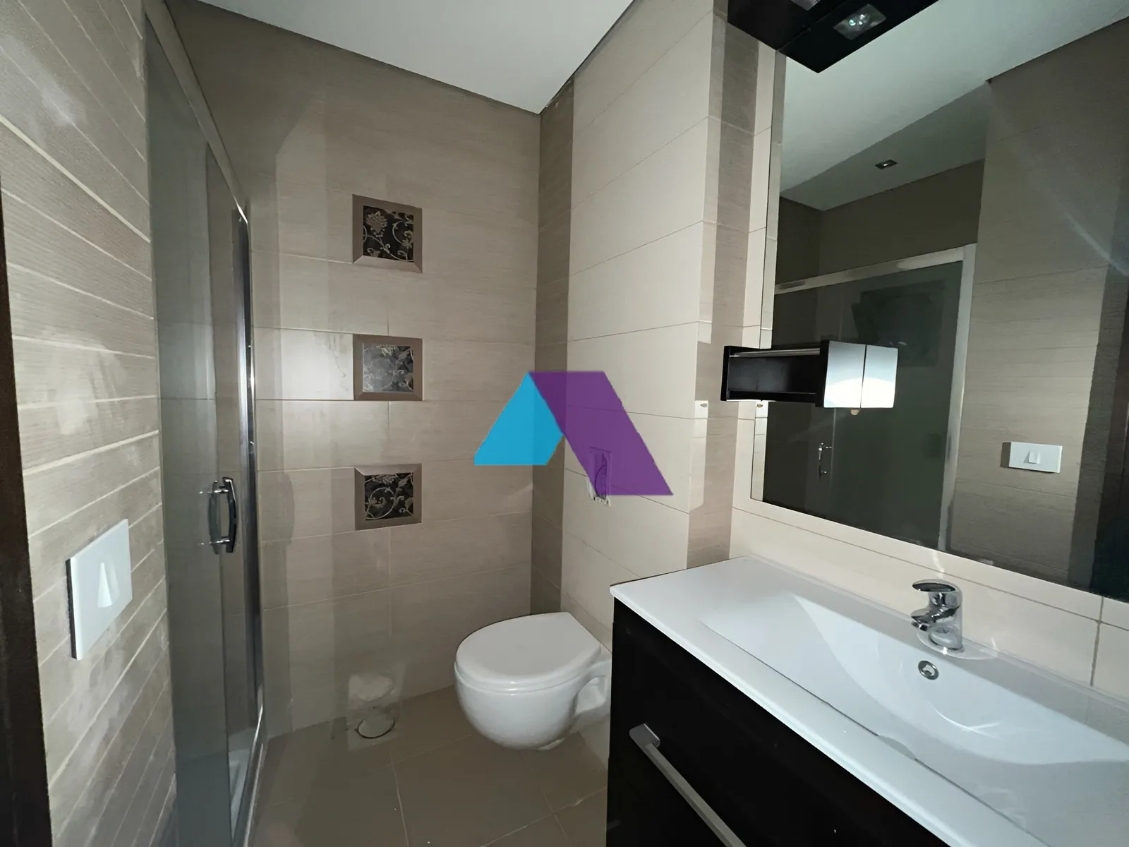 Apartment for Sale in Ballouneh