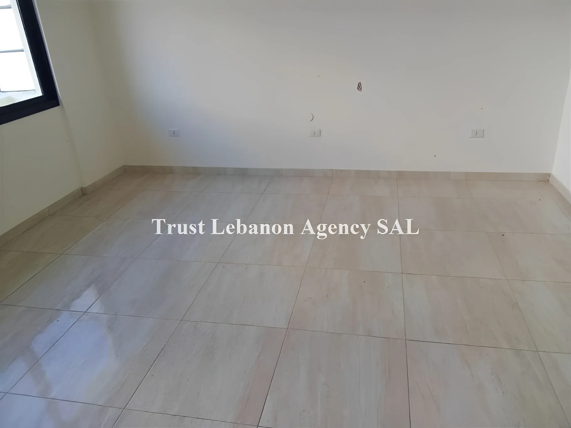 Office For Rent in Beirut, Badaro