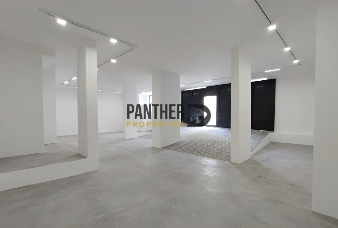 Warehouse for sale in Zgharta