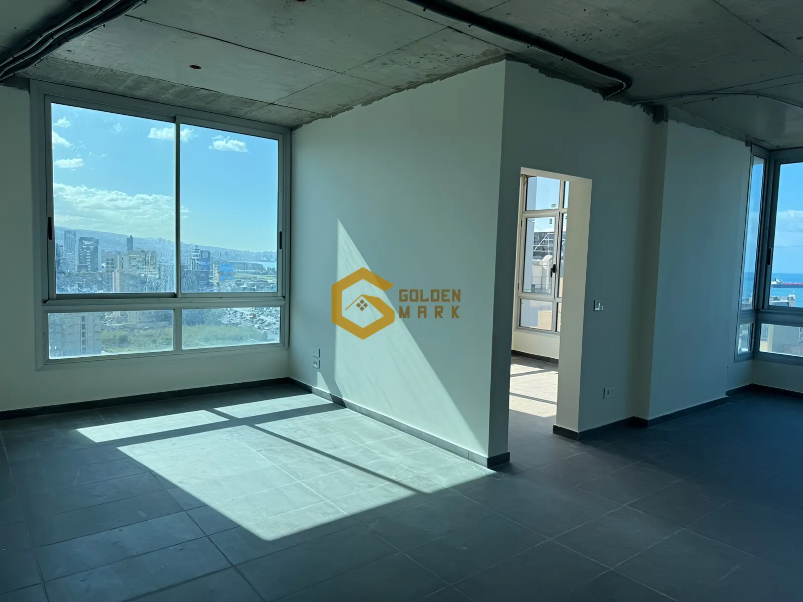 Office for rent in Dbayeh