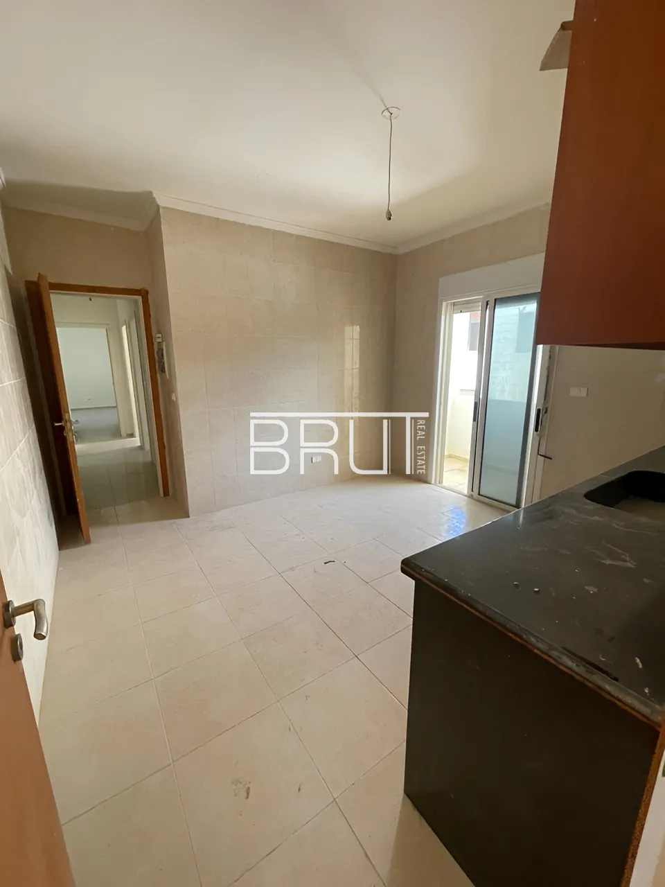 Apartment for Sale in Sheileh - 3 bed, 3 bath