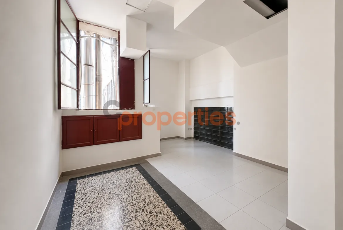 Office for Rent in Hamra