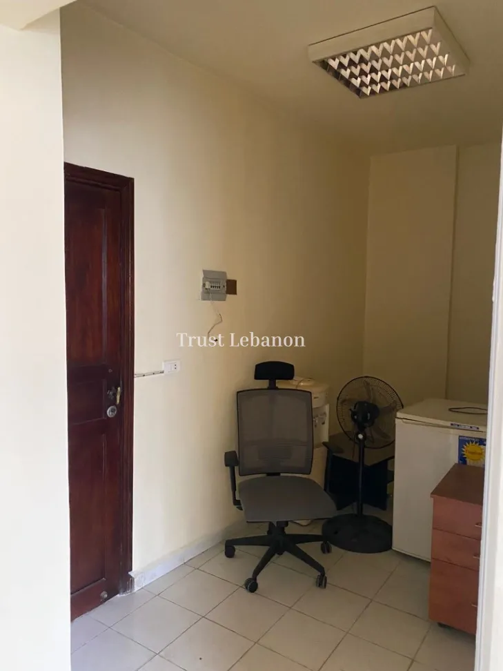 Office for rent in Baouchriyeh, Lebanon