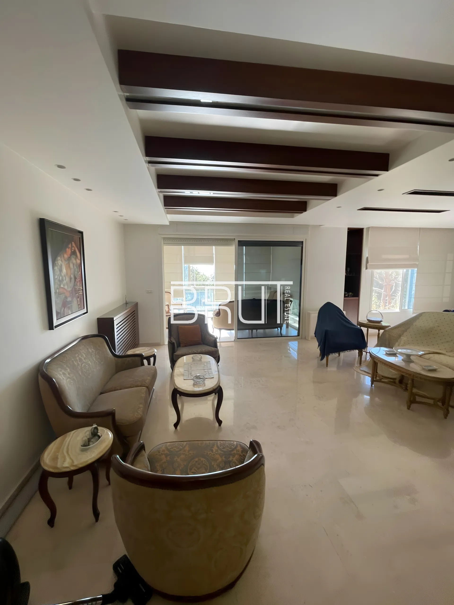 Apartment for Sale in Ballouneh