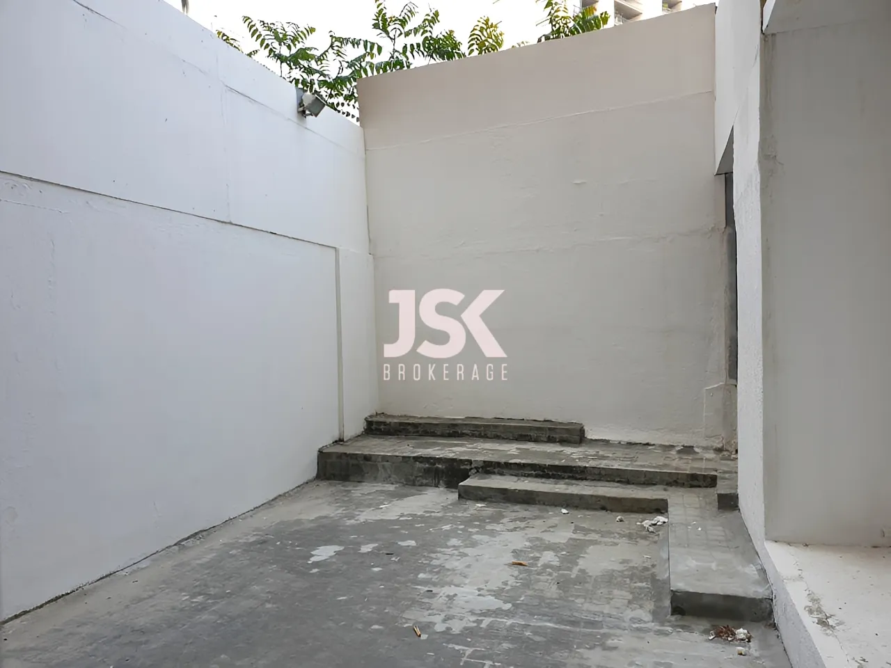 Office for Rent in Achrafieh