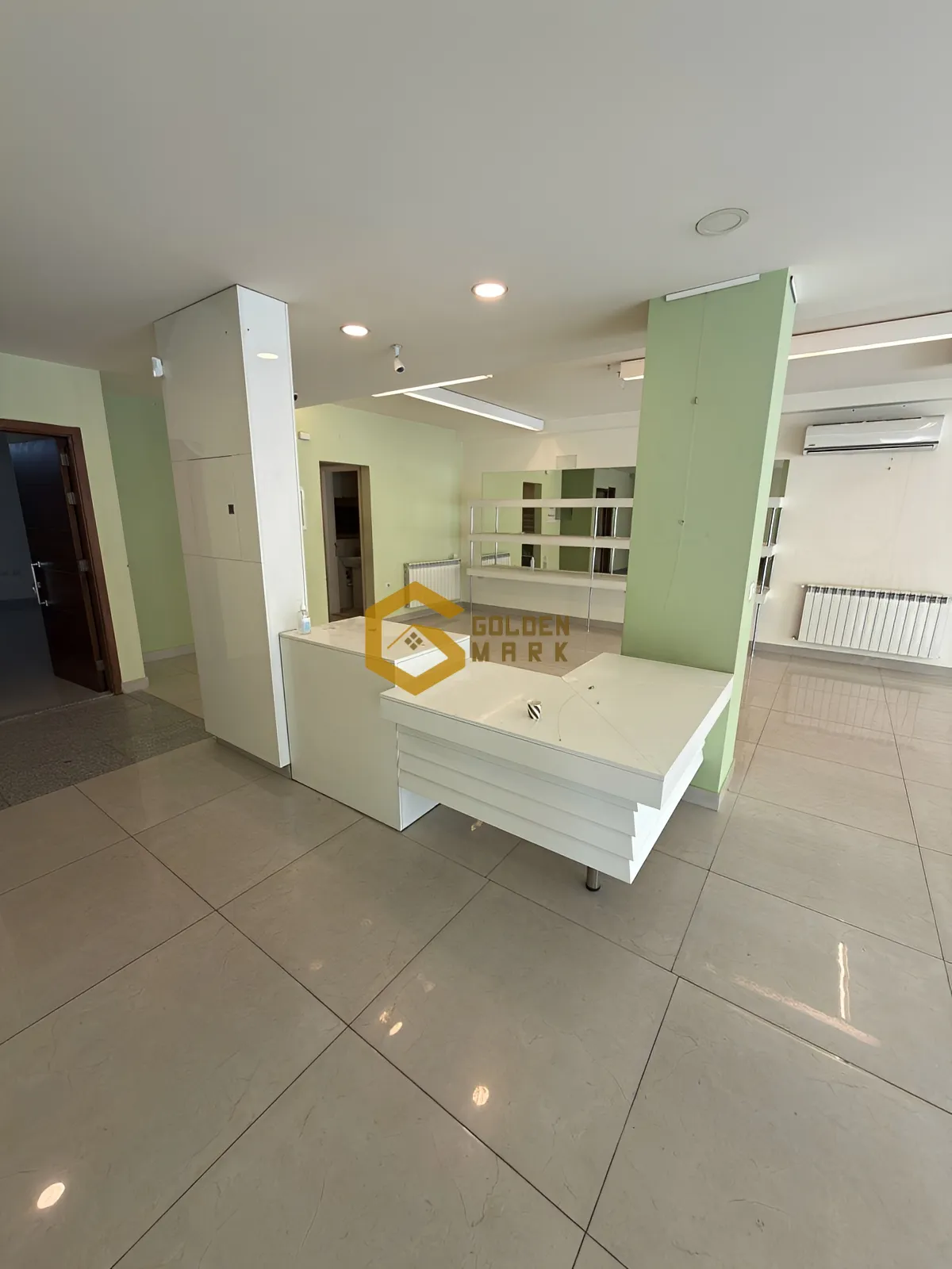 Showroom for rent in Zahle