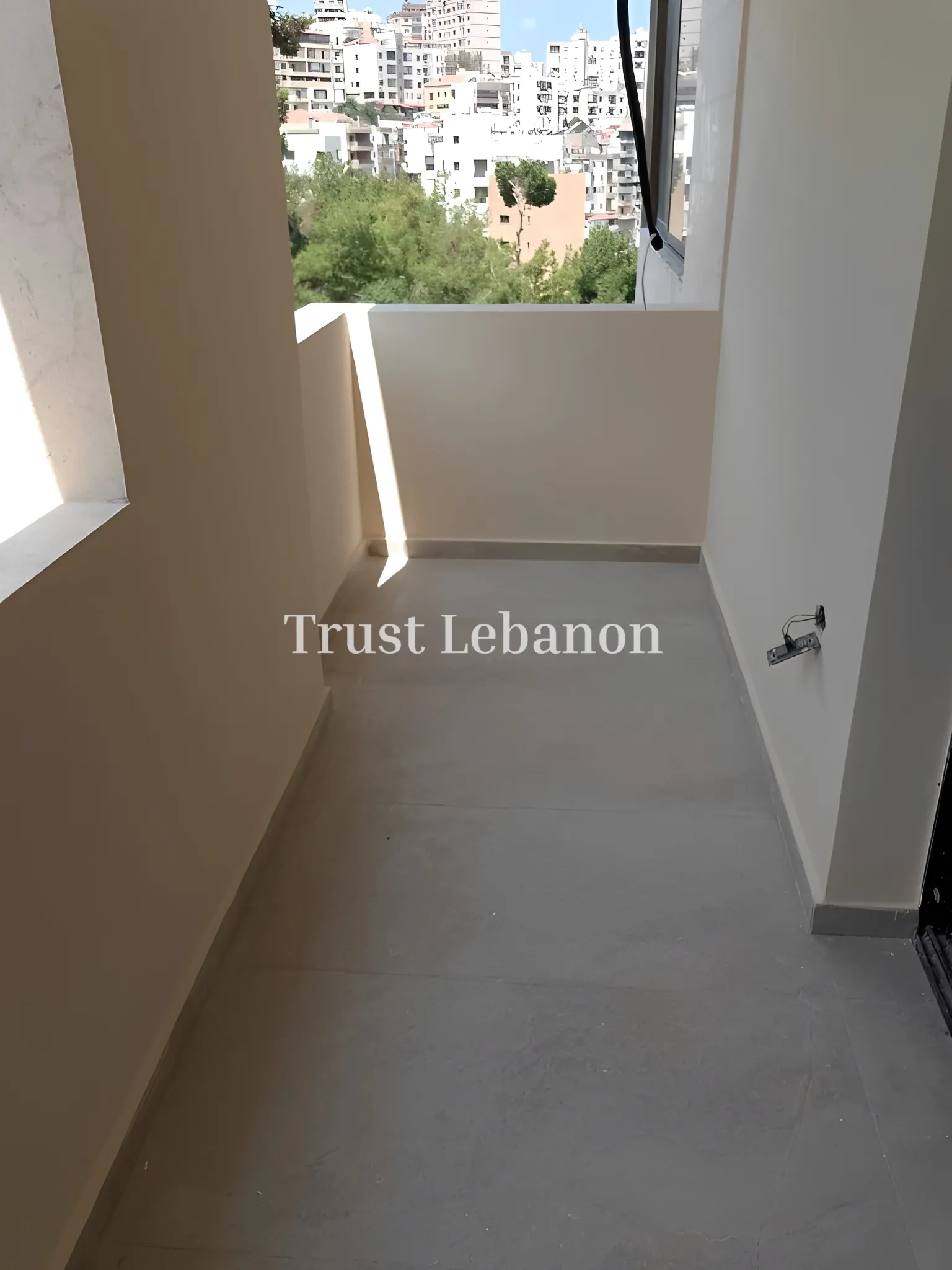 Apartment for rent in Antelias, Lebanon - 2 bed, 1 bath