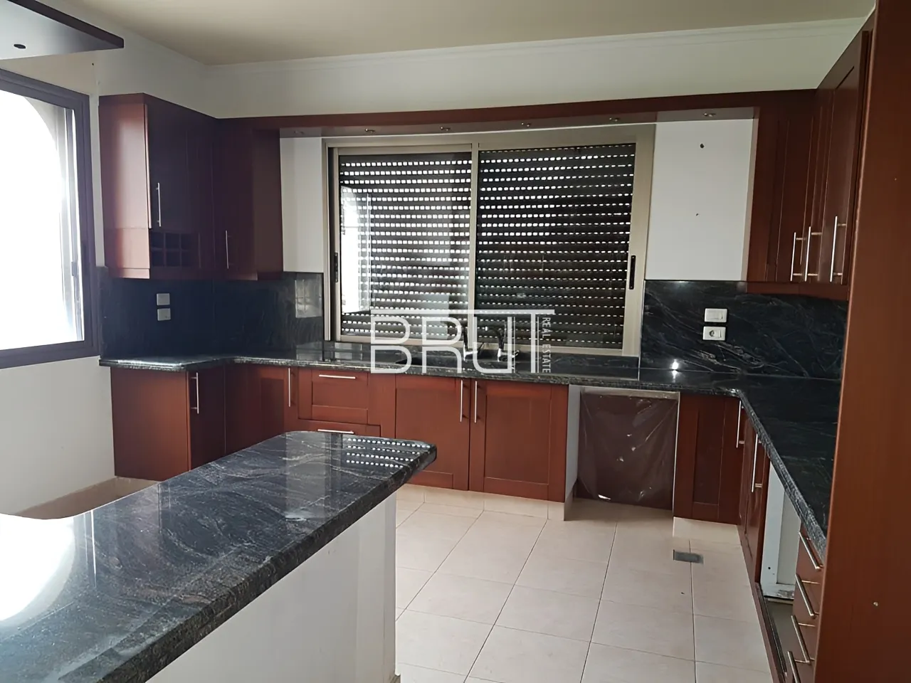 Villa for Sale in Sheileh