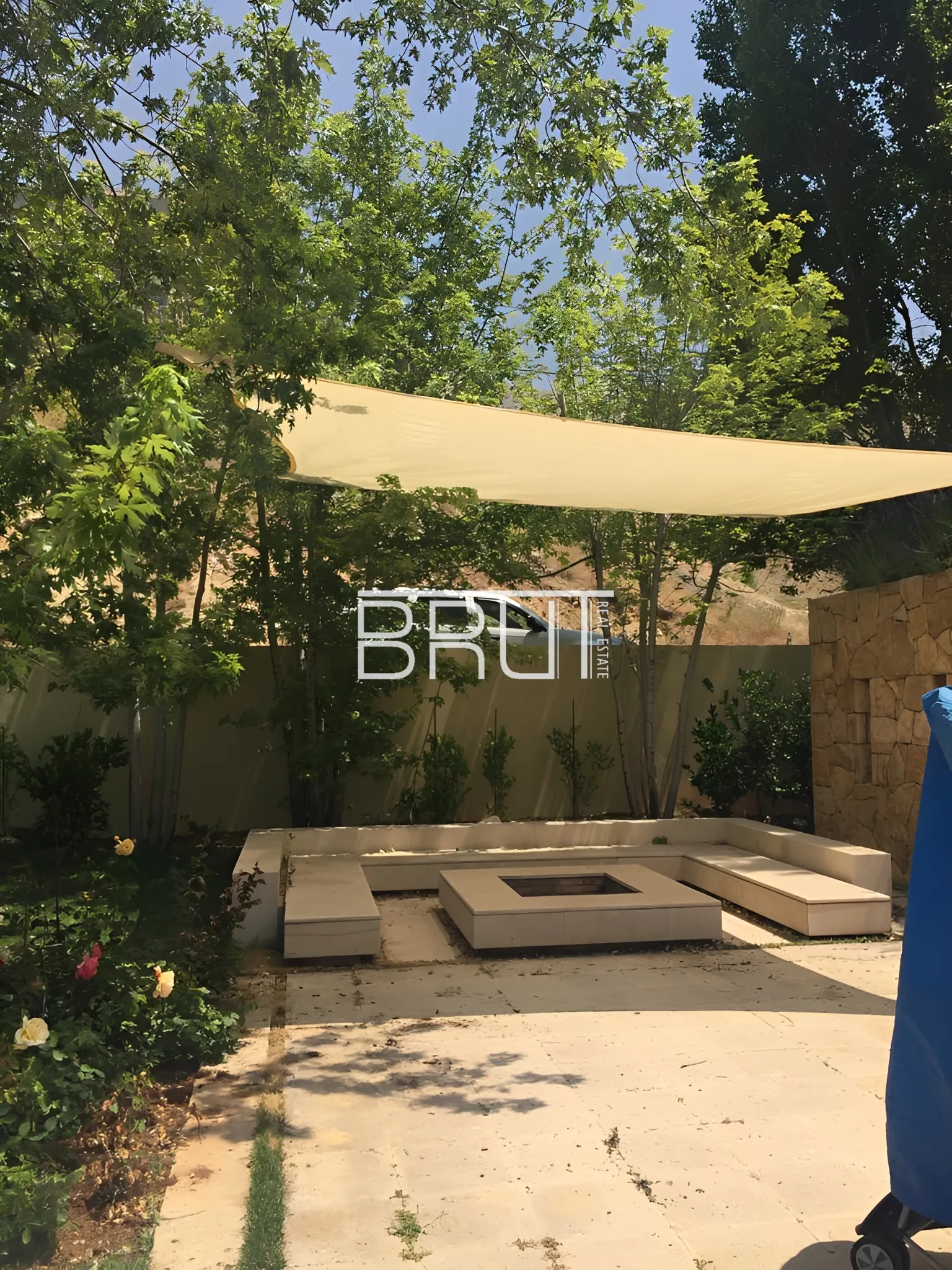 Villa for Sale in Faqra
