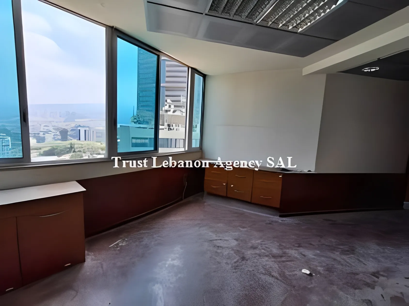 Office for rent in Metn, Horsh Tabet