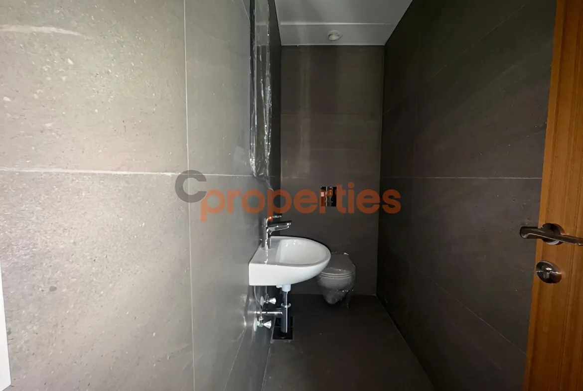 Office for Rent in Horch Tabet