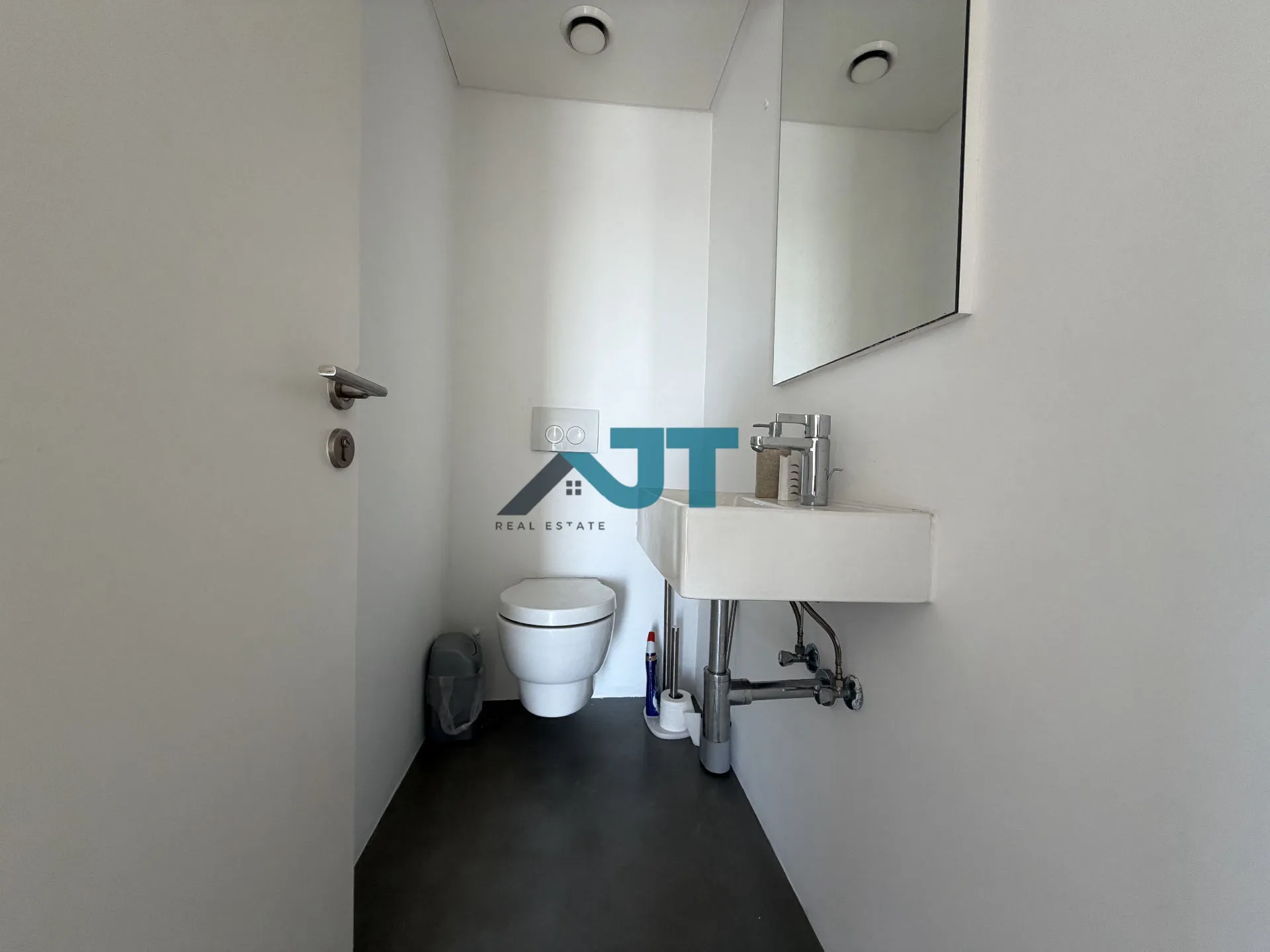 Apartment for rent in Achrafieh, beirut, lebanon