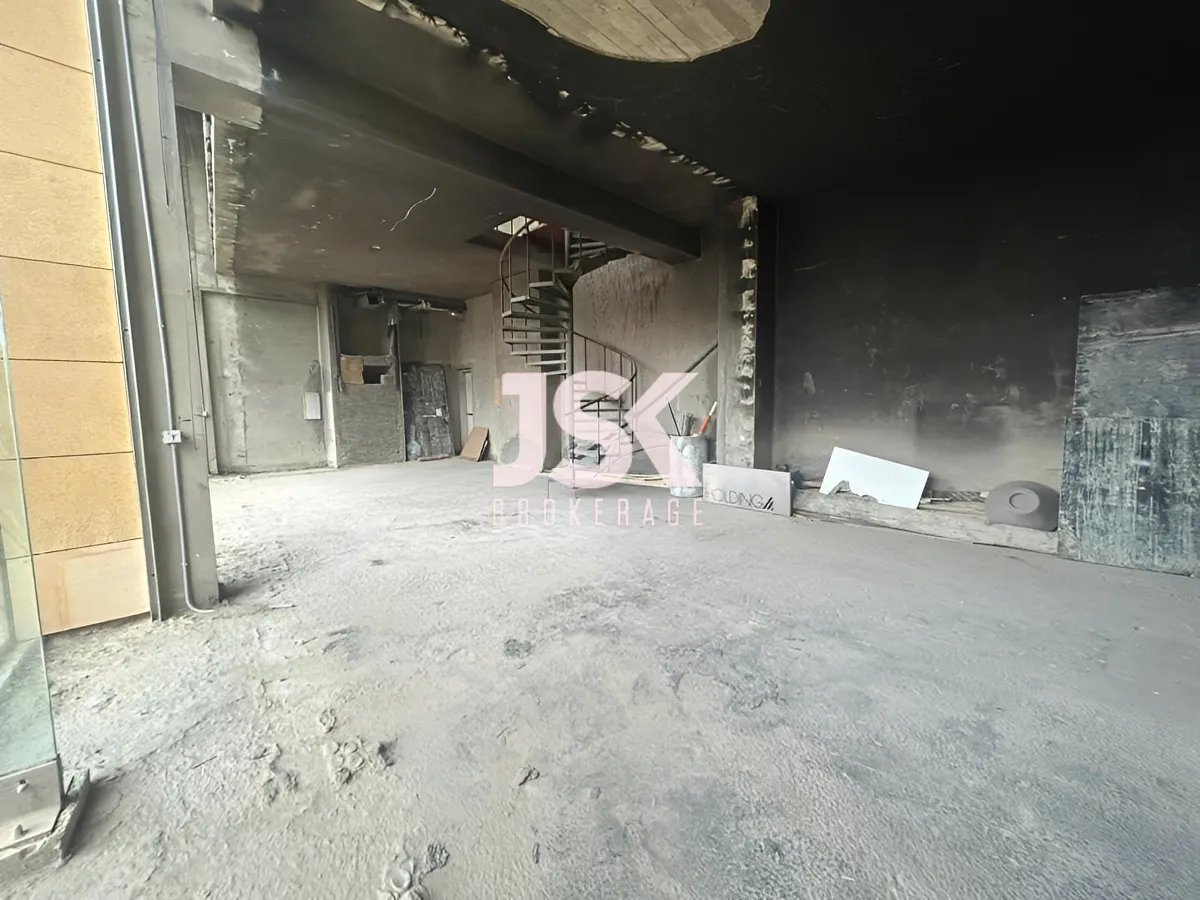 Shop for rent in Downtown