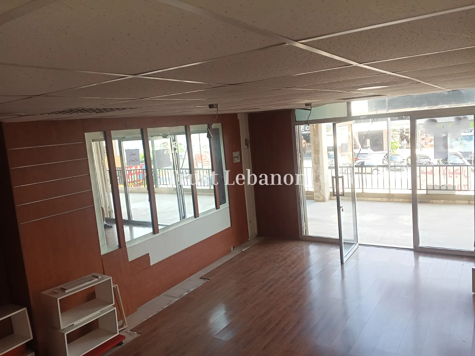 Shop for rent in Mansourieh, Lebanon