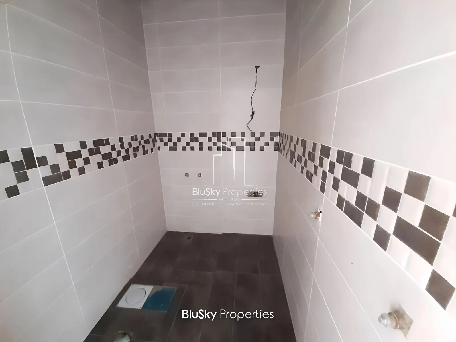 Apartment for Sale in Safra