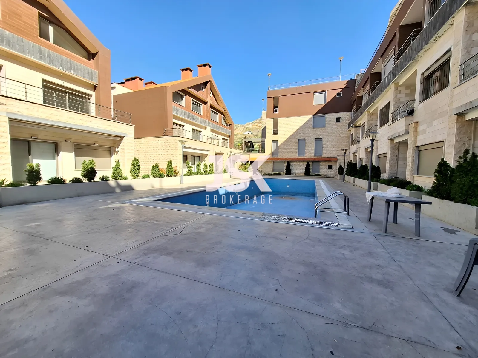 Chalet for Sale in Zaarour