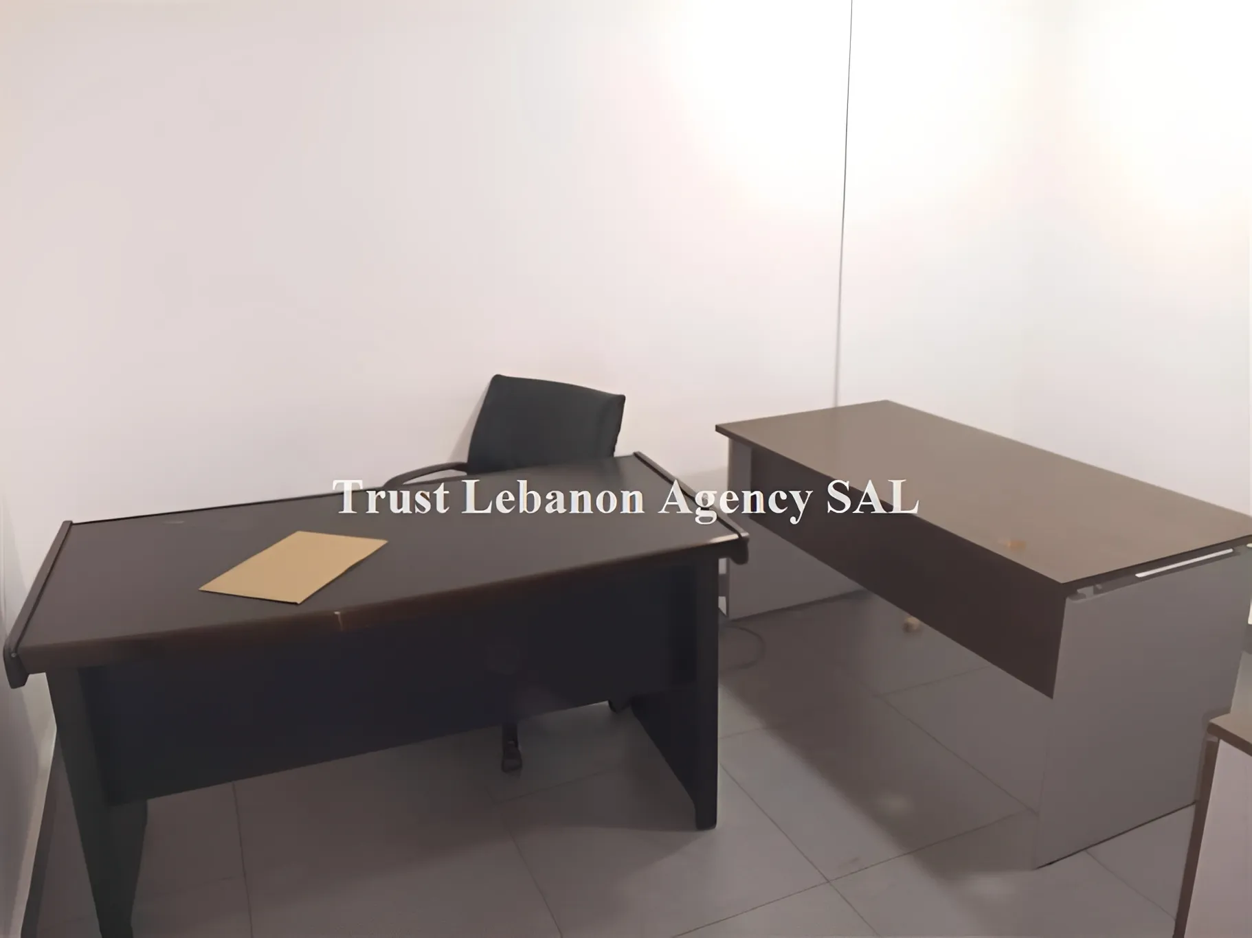 Office for rent in Beirut, Jnah