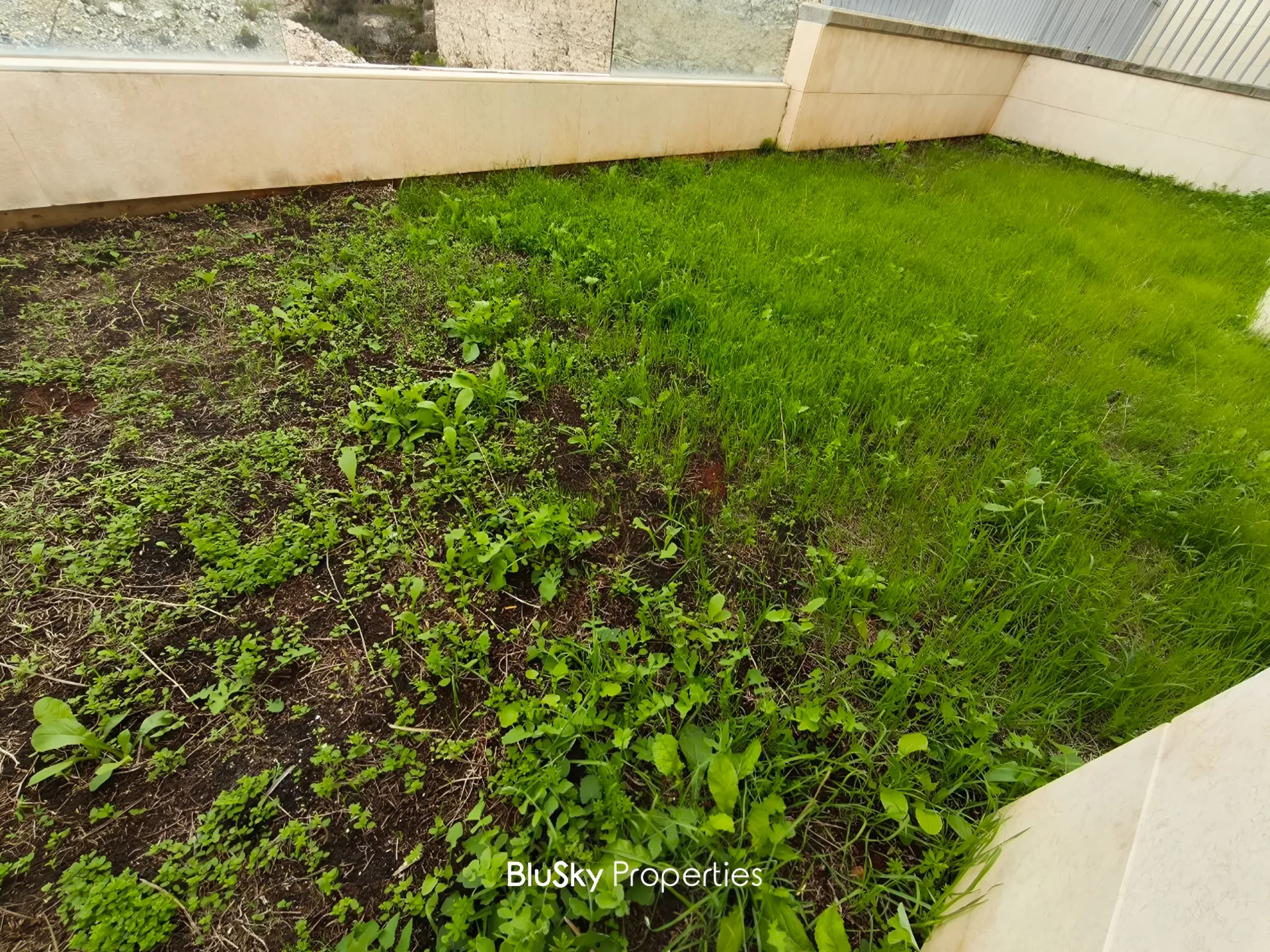 Apartment for rent in Adma w Dafnah